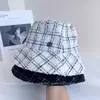 Sombrero de Pescador de Alta Gama con Patrón Estilo Chanel para Mujer, Sombrero de Cubo Versátil y de Moda para Otoño e Invierno, Hace que la Cara Parezca Más Pequeña, Sombrero de Cubo de Moda