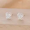 Brincos Delicados de Trevo de Quatro Folhas em Prata Pura S999 para Mulheres, Estilo Floresta, Brincos de Flor Vazada Frescos e Simples com Acessórios de Rosca