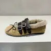 Colección nueva otoño e invierno 2026 estilo europeo: zapatos peludos, cálidos, con forro de polar, zapatos de mujer con correa de hebilla de un solo color, zapatos Mary Jane de moda, zapatos de algodón