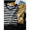 Um ponto brilhante! T-shirt colorida listrada com bordado de pônei, gola redonda, modelagem solta, manga curta, puro algodão, para mulheres, primavera e verão