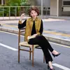 Nuevo Conjunto de Ropa de Primavera Estilo Chino para Mamá 2026 Nuevo Modelo para Mujeres de Mediana Edad y Mayores, Conjunto de Tres Piezas de Terciopelo para Primavera y Otoño con Chaleco de Estilo Chino Tradicional