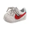 Novidade da Primavera de 2026, Sapatos de Bebê para Meninas, Sapatos para Crianças Pequenas com Sola Macia, Sapatos Esportivos e de Lazer para Meninos Pequenos Forrest Gump