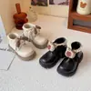 Lindo Dijecito de Perro para Niñas Botas Martin Estilo Nuevo Otoño/Invierno 2026 Niños Suela Suave Moda Versátil Botas de Piel de Princesa Modernas