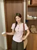 Camiseta de Manga Corta con Botones de Cuerno Texturizados Estilo Coreano para Mujer, Nueva de Verano, Ajuste Delgado, Diseño Favorecedor, Top Versátil