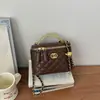 Bolso Caja de Textura Acolchada Estilo Chanel Lujo Ligero, Bolso Cruzado con Cadena de Hombro Moderno y Elegante, Bolso de Mano Versátil de Moda