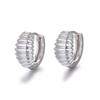 Aretes de Aro Lisos Elegantes Retro Europeos y Americanos de Lujo Accesible Aguja de Plata S925 Metal Estilo Moda Versátiles Aretes Femeninos