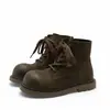 Couro Bovino de Primeira Camada 2026 Outono Novo Botas de Cano Curto com Salto Grosso Estilo Francês Femininas Botas Martin com Solado Grosso Femininas Botas Estilo Street Cool para Motocicleta