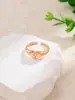Moda Simple Transfronteriza Europea y Americana Nuevo Anillo de Cobre con 26 Letras Inglesas para Mujer Nicho Versátil Joyería de Gama Alta Venta al por Mayor