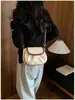 Bolso de Silla Retro con Solapa Plisada para Mujer 2026 Nuevo de Gama Alta Versátil para Viajes Diarios Hombro Único Cruzado de Hombro