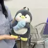 Nova Bolsa de Pelúcia Fofa de Pinguim de Desenho Animado Segurando um Peixe, Boneca Super Fofa para Meninas, Mochila de Estudante, Mochila Pequena Infantil