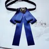 Flor de Cuello Estilo Nuevo para Mujer Corbata de Lazo Profesional Accesorios para Camisa de Uniforme Flor de Cuello de Perla Retro