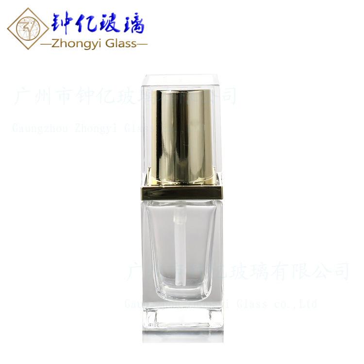 四方粉底液6.jpg