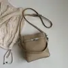 Bolsa de Cubo de Mano de Alta Gama para Nicho al por Mayor Transfronterizo, Moderna y Versátil, Súper Elegante, Súper Popular, Bolsa de Hombro y Cruzada de Alta Calidad