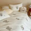 Conjunto de Quatro Peças de Algodão Escovado de Alta Qualidade Toalha Bordada Espessa Bordado em Toalha Capa de Edredom de Algodão Escovado Lençol de Cama
