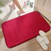 Alfombra de Piso de Vellón de Coral de Color Sólido Felpudo para Puerta de Casa Plano con Relieve Piedra Espuma con Memoria Alfombra Absorbente para Puerta Felpudo para Cocina Transfronterizo