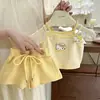 Lindo conjunto a rayas de gato KT para niñas, estilo coreano casual de verano, nuevo conjunto de dos piezas con top tipo camisola y shorts