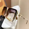 Gafas de Sol Avanzadas Resistentes a los Rayos UV para Mujer, Cuadradas de Montura Grande, Adelgazantes para Cara Redonda, Resistentes al Sol, Distintivas y a la Moda