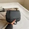 Bolsa Feminina Cor Sólida Estilo Coreano Nova Bolsa de Ombro Feminina Simples Moda Bolsa Transversal Feminina Design de Nicho Pequena Bolsa Quadrada