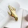 Broche Metálico con Forma de Palma Estilo Europeo y Americano, Broche Exagerado y Elegante, Accesorio de Lujo de Alta Gama para Abrigos y Trajes