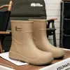 Nuevos zapatos impermeables para mujer, botas de lluvia de tubo corto, botas de agua para adultos de tubo bajo, moda, estudiantes, antideslizantes, resistentes al desgaste, coreanas, para cuatro estaciones, ropa de exterior