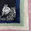 Tecido bordado popular para vestidos femininos de alta qualidade, cheongsams, vestidos e camisas, respirável e amigável à pele, um produto principal para primavera e verão