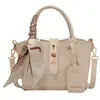 Bolso de nicho para mujer 2022 nuevo de moda otoño e invierno cesta de verduras para mujer estilo Chanel bolso de mensajero bolso cubo portátil