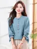 Camisa de manga larga estilo étnico para mujeres de mediana edad y mayores, nueva colección primavera/otoño 2026, top de algodón puro holgado y moderno para figuras petite