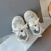 Tenis para Niña 2025 Primavera y Otoño Nuevos Mariposa Infantiles Chunky para Niños Medianos y Grandes Transpirables Casuales Zapatos de Bebé Modernos