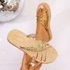 Sandalias planas antideslizantes de verano para exterior, sandalias tipo slip-on versátiles de talla grande, chanclas tejidas de moda, chanclas de dedo para mujer
