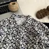 Conjunto de Camisa e Shorts de Verão para Meninos Coreanos 2026 Novo Estiloso Tendência Roupas Infantis Celebridade da Internet Casual Conjunto de Duas Peças