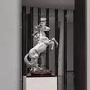 Artesanía de resina decoración de caballo chino nuevo caballo grande para el éxito Hogar Oficina regalo de negocios fábrica al por mayor
