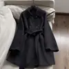 2026 Lã Estilo College Gola Pequena Cintura Ajustável Casaco de Lã Dupla Face para Mulheres Atacado B3ED2002