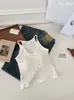 Top de Tirantes de Cuello Halter con Pedrería Estilo Chica Caliente de Moda con Almohadillas en el Pecho, Corte Ajustado, Favorecedor, Se Puede Usar como Prenda Interior o Exterior, con Espalda Abierta Grande y Hermoso Diseño de Espalda