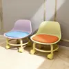Banqueta doméstica pequena giratória, banqueta baixa com rodas, ferramenta amigável para crianças, banqueta infantil com rodas, banqueta redonda preguiçosa com encosto