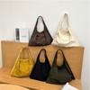 Muye Artículos de Cuero..Nuevo Producto Primavera/Verano 2026 Material de Nylon Nueva Bolsa de Hombro para Mujer de Gran Capacidad Informal con Forma de Empanadilla
