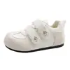 Zapatos blancos de cabeza redonda, feos y lindos, con velcro, para mujer, modelo nuevo de verano 2026, con velcro, estilo campus de entrenamiento alemán, zapatillas deportivas transpirables