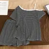 Ropa de estar casual de verano para mujer, nueva, de ajuste holgado, con rayas, manga corta, hombros descubiertos, fibra de lyocell, estilo coreano
