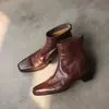 Botas curtas de couro bovino de primeira camada, estilo brogue com couro esculpido, elegantes e estilosas, para o dia a dia, com zíper traseiro e salto médio grosso.