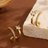 Pendientes Geométricos Cuadrados Huecos Dorados de Estilo Minimalista Europeo y Americano para Mujer, Puños de Oreja de Aleación con Diseño de Nicho, Accesorios de Oreja Frescos de Moda