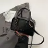 Bolsa de Ombro para o Dia a Dia, Simples e Estilosa, para Mulheres, Design de Nicho Verão 2026, Nova Bolsa Quadrada Pequena Color-Blocking