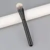 Pincel de Maquiagem Amazon Mais Vendido com Ponta de Dedo Única e Cabeça Inclinada para Contorno de Alto Brilho Corretivo Ferramenta de Beleza Pincel de Maquiagem Atacado