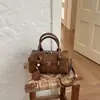 2026 Nuevo Bolso Pequeño Cuadrado de Moda Boston con Superficie Mate, Bolso de Mano Cruzado Simple para Mujer, Bolso de Hombro Único Retro