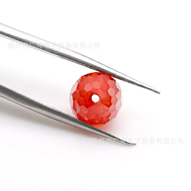 圆球足球板通孔