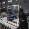 Marco de aleación de aluminio Espejo de baño para hogar inteligente Espejo de baño antivaho Espejo de dormitorio Espejo de pared Venta al por mayor