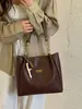Bolso de mano grande cruzado estilo coreano vintage casual para el trabajo y los desplazamientos, nuevo bolso de hombro tipo tote tejido 2026