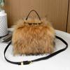 Bolso de Mano de Peluche para Mujer Piel Sintética de Mapache Estilo Europeo y Americano Cruzado Forma de Almohada Dulce Fresco Bolso Portátil