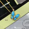 Collar Mariposa de Oro Blanco y Oro Rosa de 18K con Diamantes Completos, Turquesa, Nácar Blanco, Piedras Preciosas Rosas, Amarillas y Azules, Cadena de Clavícula con Diamantes