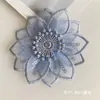 Novos Tecidos Bordados com Lantejoulas Flores Tridimensionais Acessórios para Vestuário Adesivos de Tecido Decorativos Apliques para Tecido de Cortina Peças Bordadas com Pedrarias