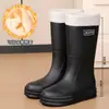 Botas de chuva versáteis para mulheres, modelo 2026, adequadas para uso ao ar livre, com solas antiderrapantes, forro de fleece e características impermeáveis; ideal para uso na cozinha como galochas ou botas de água