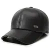 Nueva gorra de béisbol de pana para invierno para hombres de mediana edad y mayores, con forro de polar para mayor calidez, diseño engrosado y protección para los oídos.